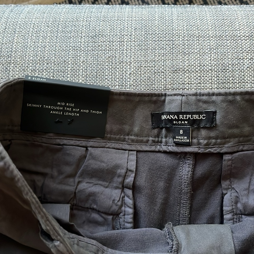 Banana Republic gray pants, size 8 - Picture 3 of 7